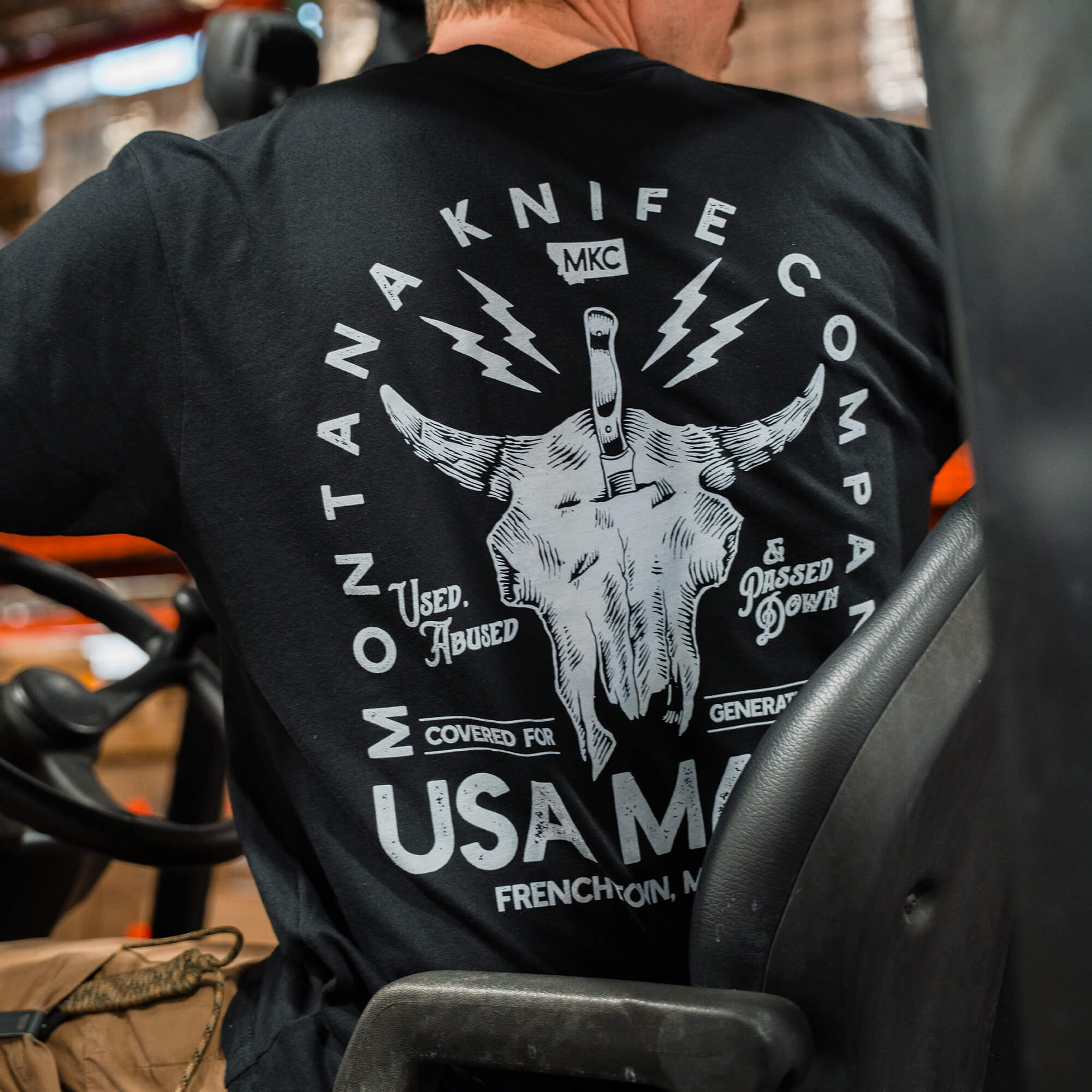 MKC BISON SKULL TEE - BLACK