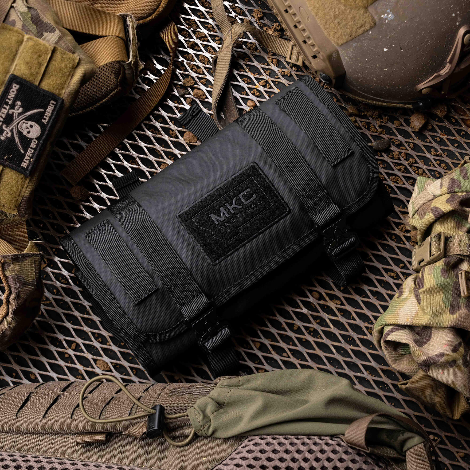 TACTICAL KNIFE ROLL - BLACK