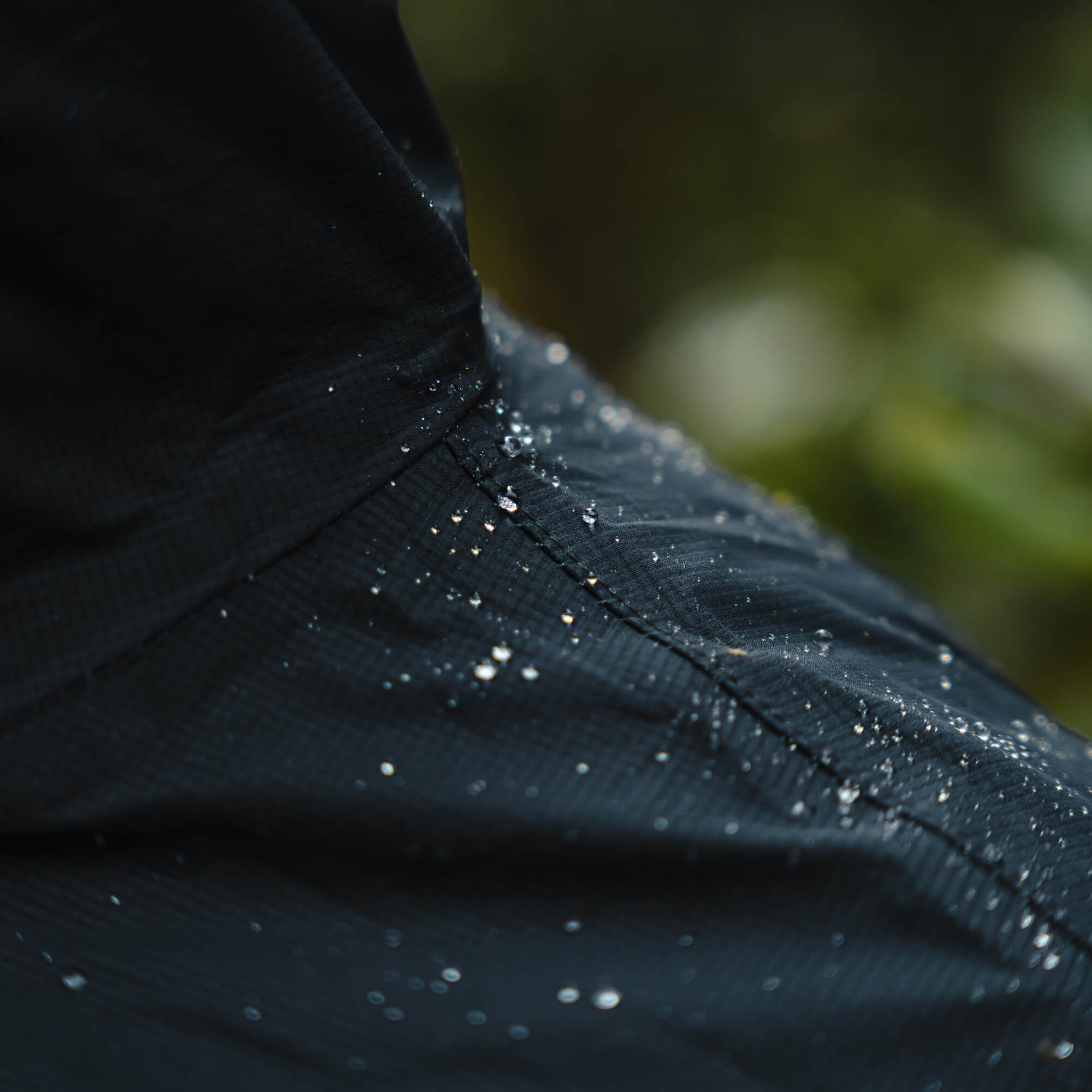 MT. REYNOLDS RAIN JACKET - BLACK