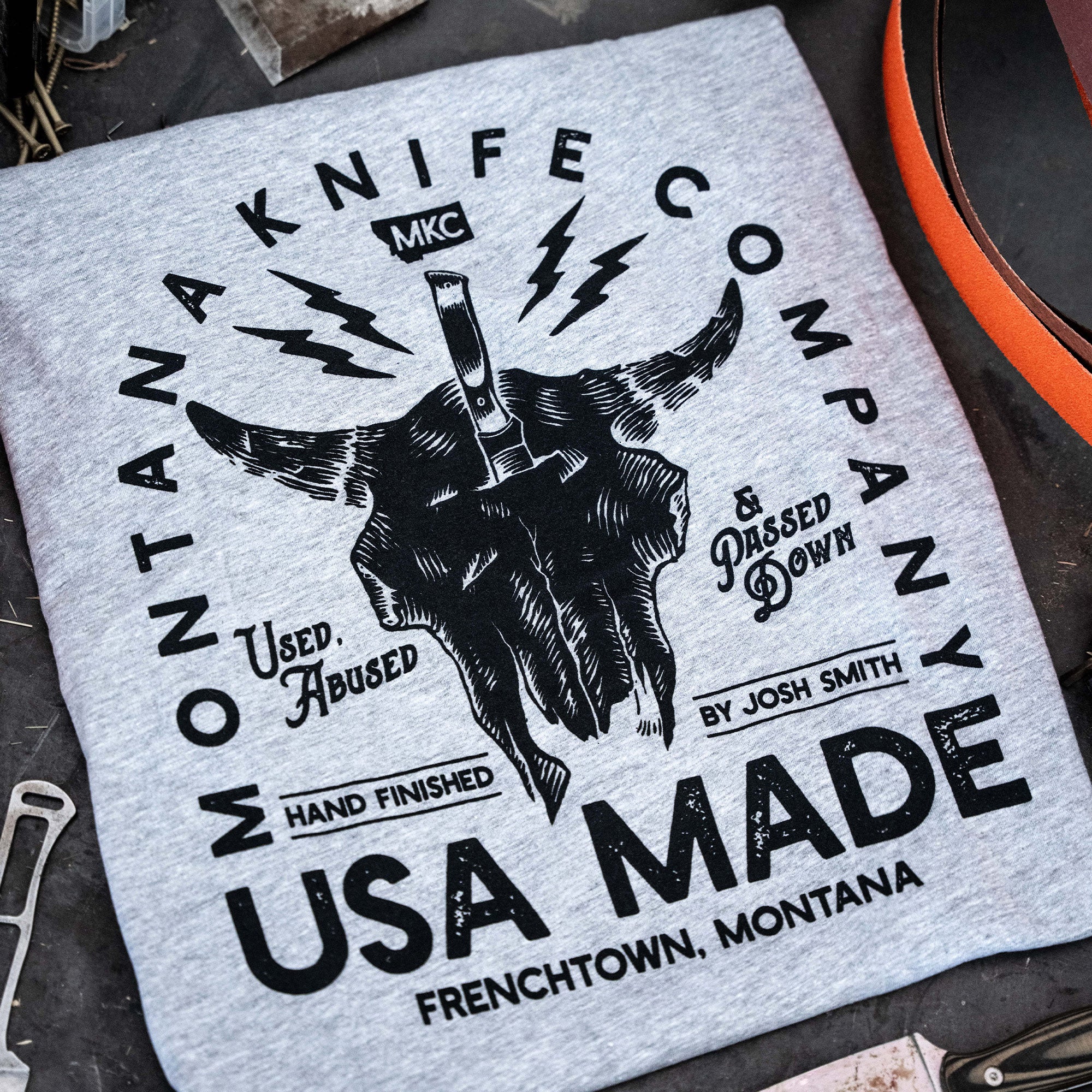 MKC BISON SKULL TEE - HEATHER GREY