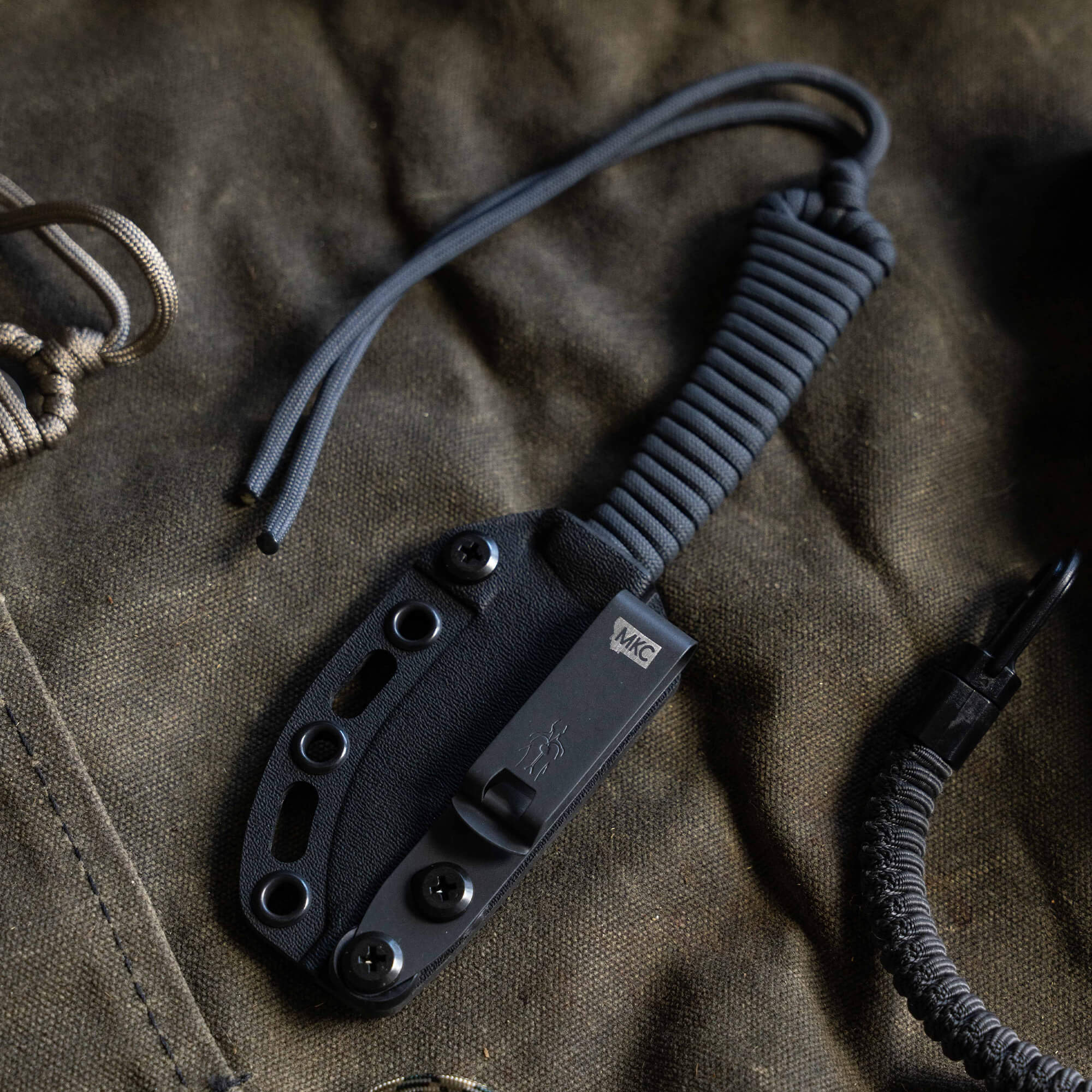 MINI STONED GOAT - GREY