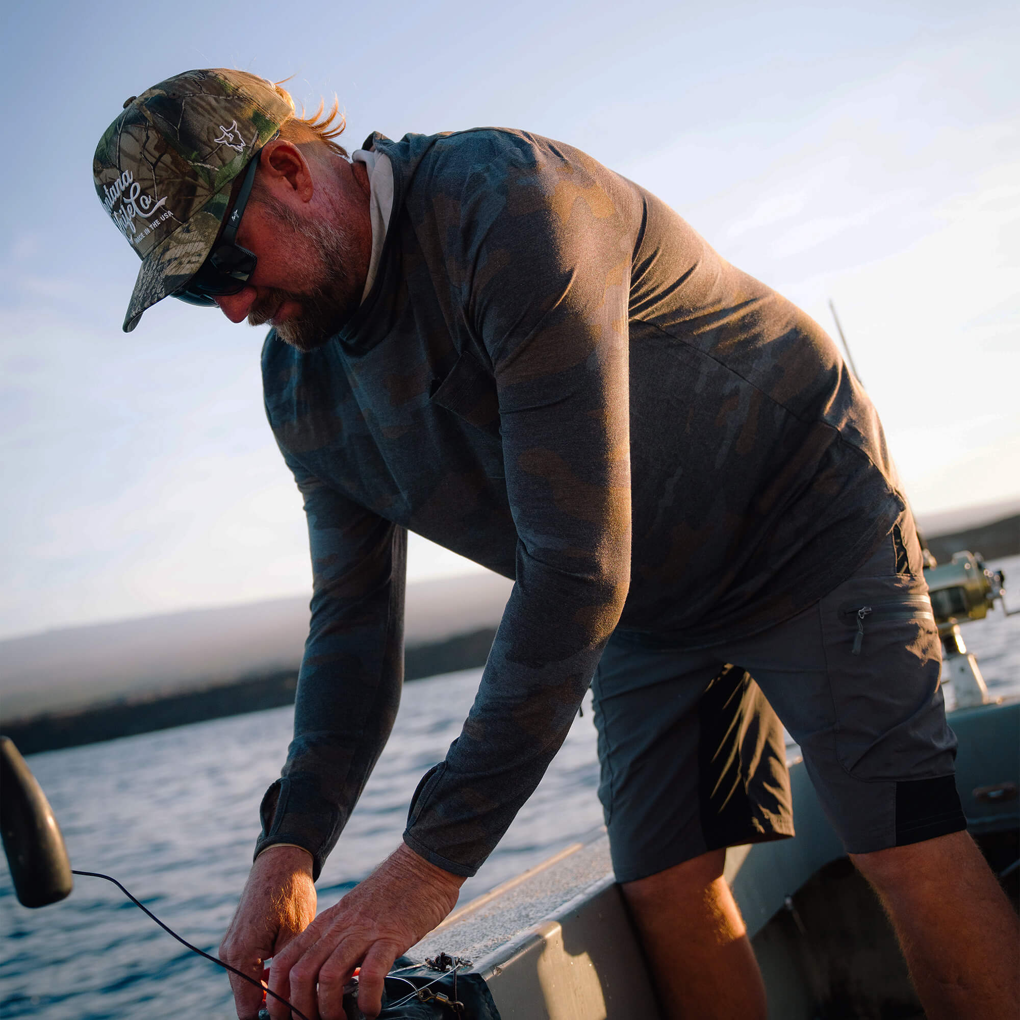 RIMROCK LIGHTWEIGHT HOODIE - DARK WOODLAND CAMO