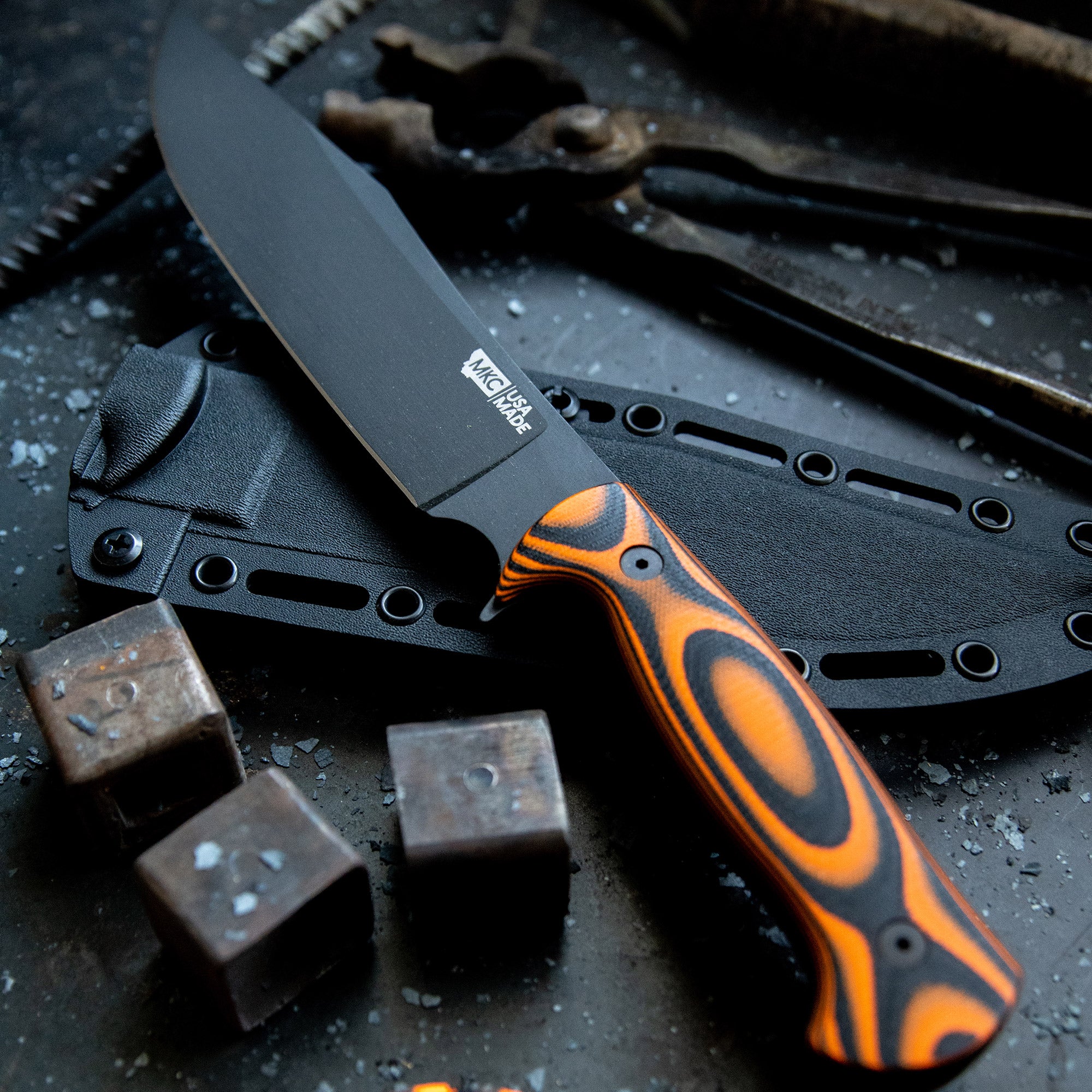THE MARSHALL BUSHCRAFT KNIFE - ORANGE & BLACK