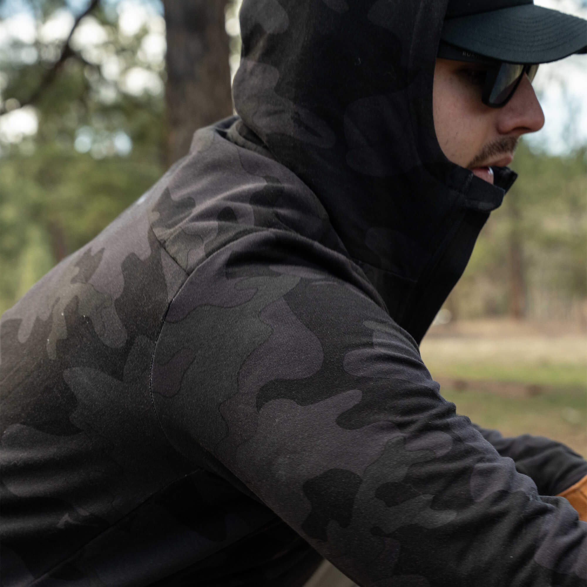 HIGHLINE HALF-ZIP HOODIE - DARK WOODLAND CAMO