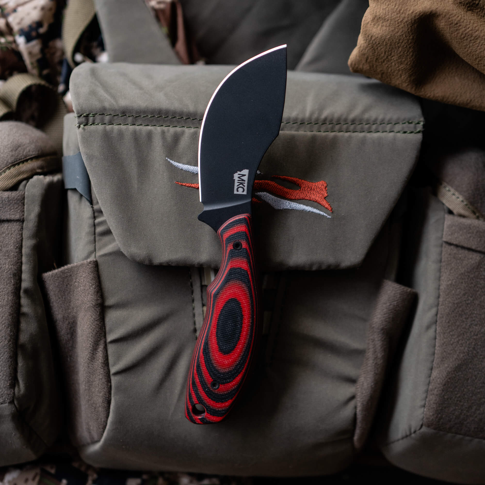 PACKOUT SKINNER PVD - KEEP HAMMERING EDITION - RED & BLACK