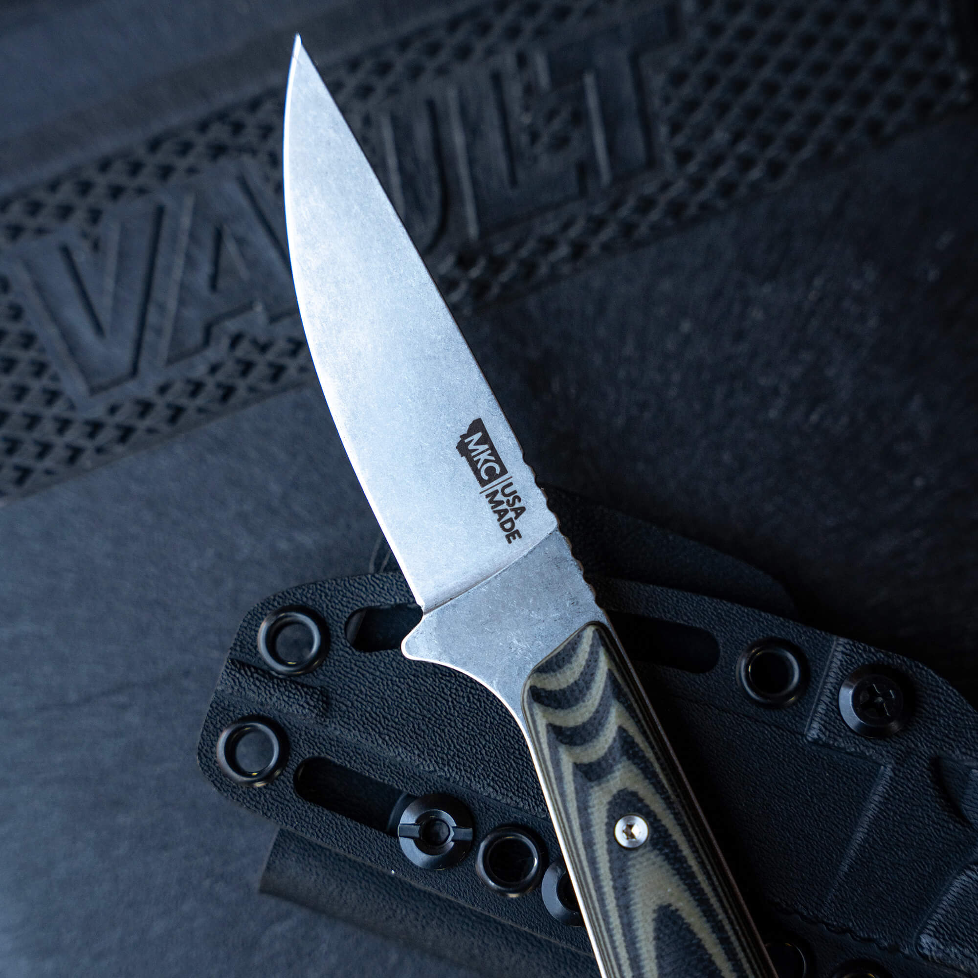 FLATTAIL - GREEN & BLACK