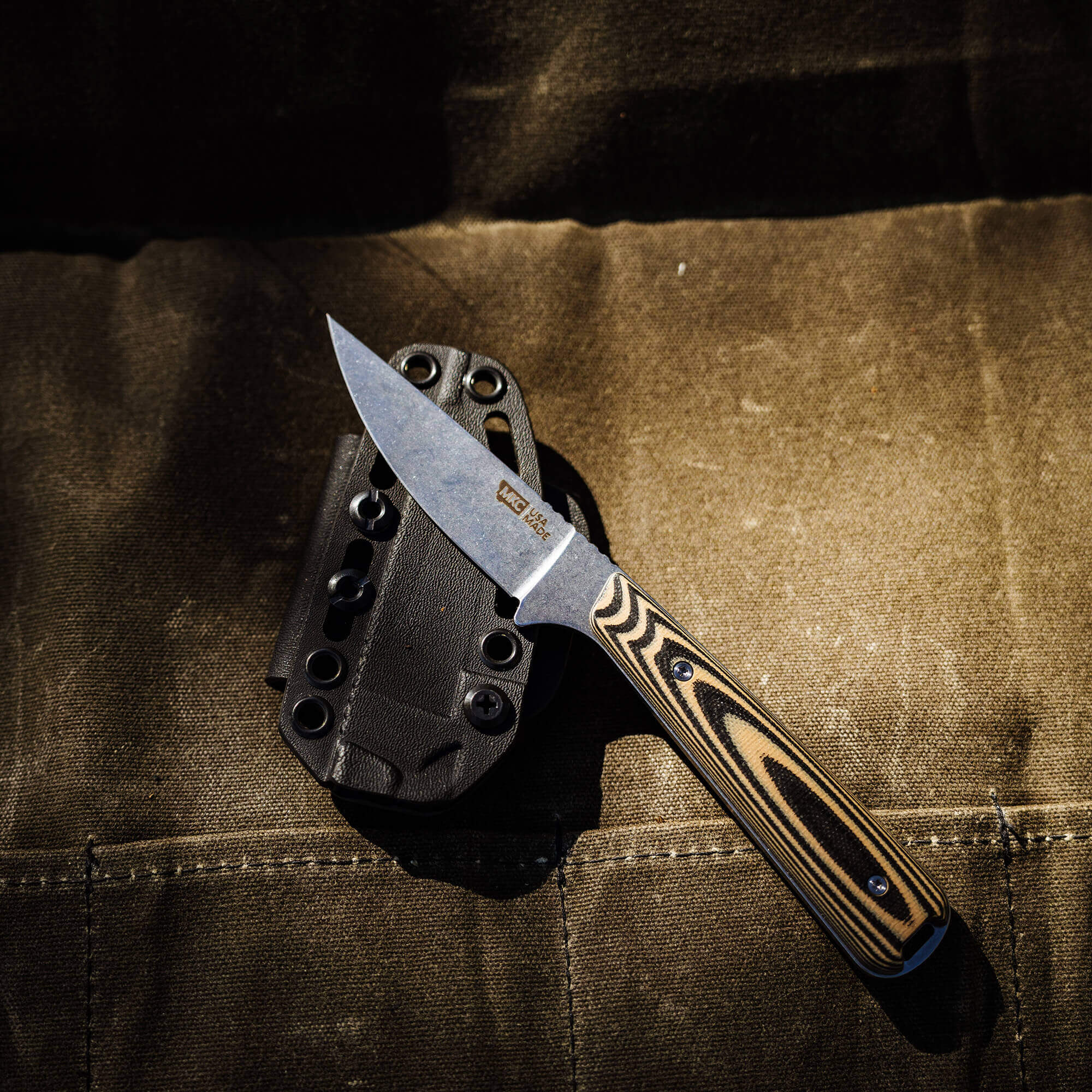 FLATTAIL - TAN & BLACK