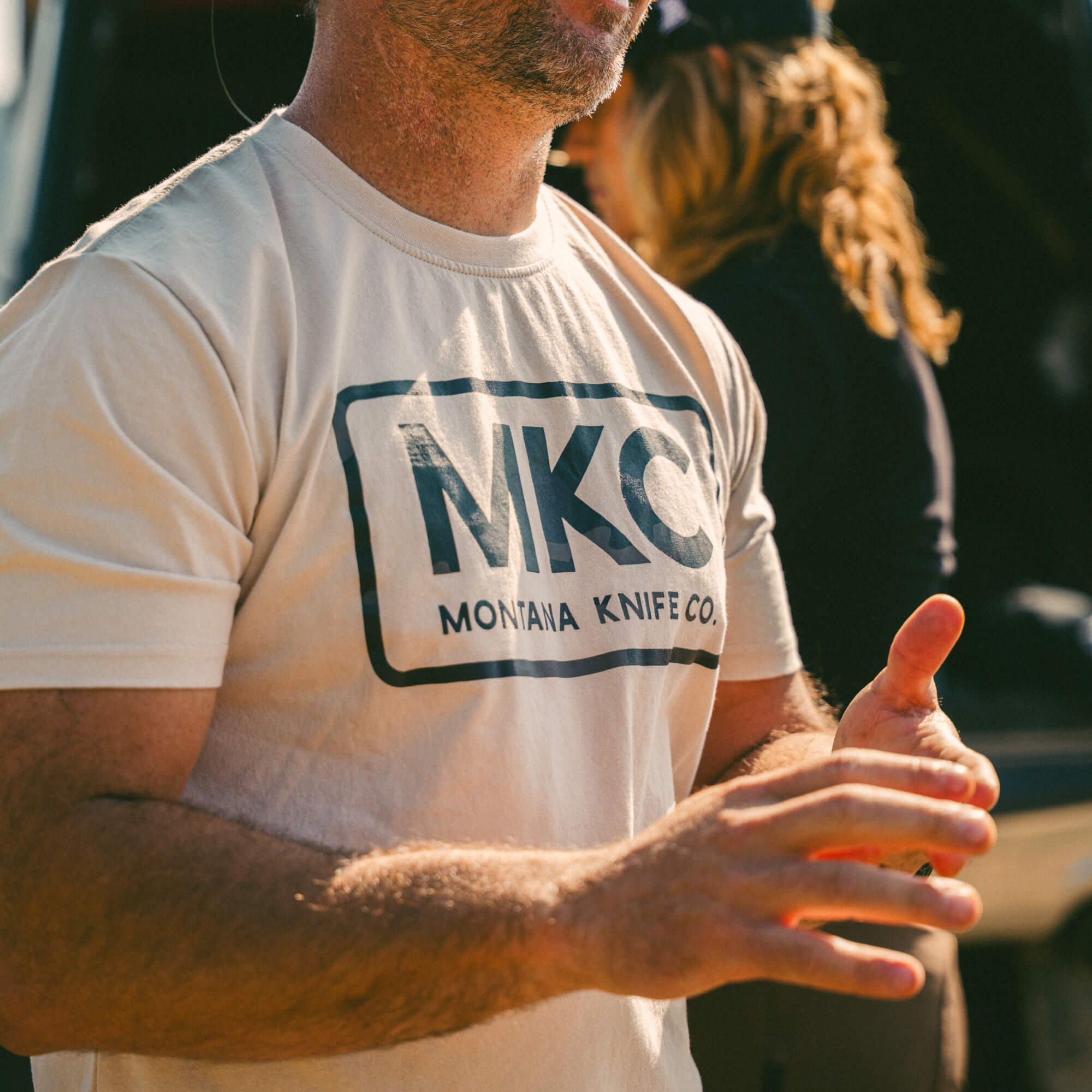 MKC LOGO TEE - BONE