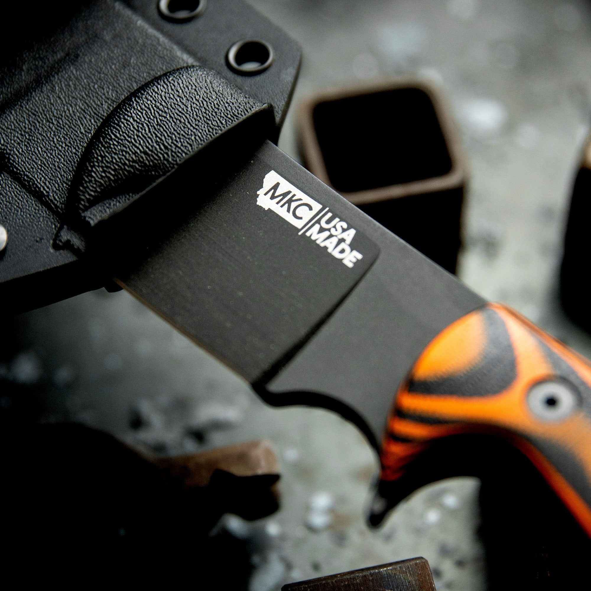 THE MARSHALL BUSHCRAFT KNIFE - ORANGE & BLACK