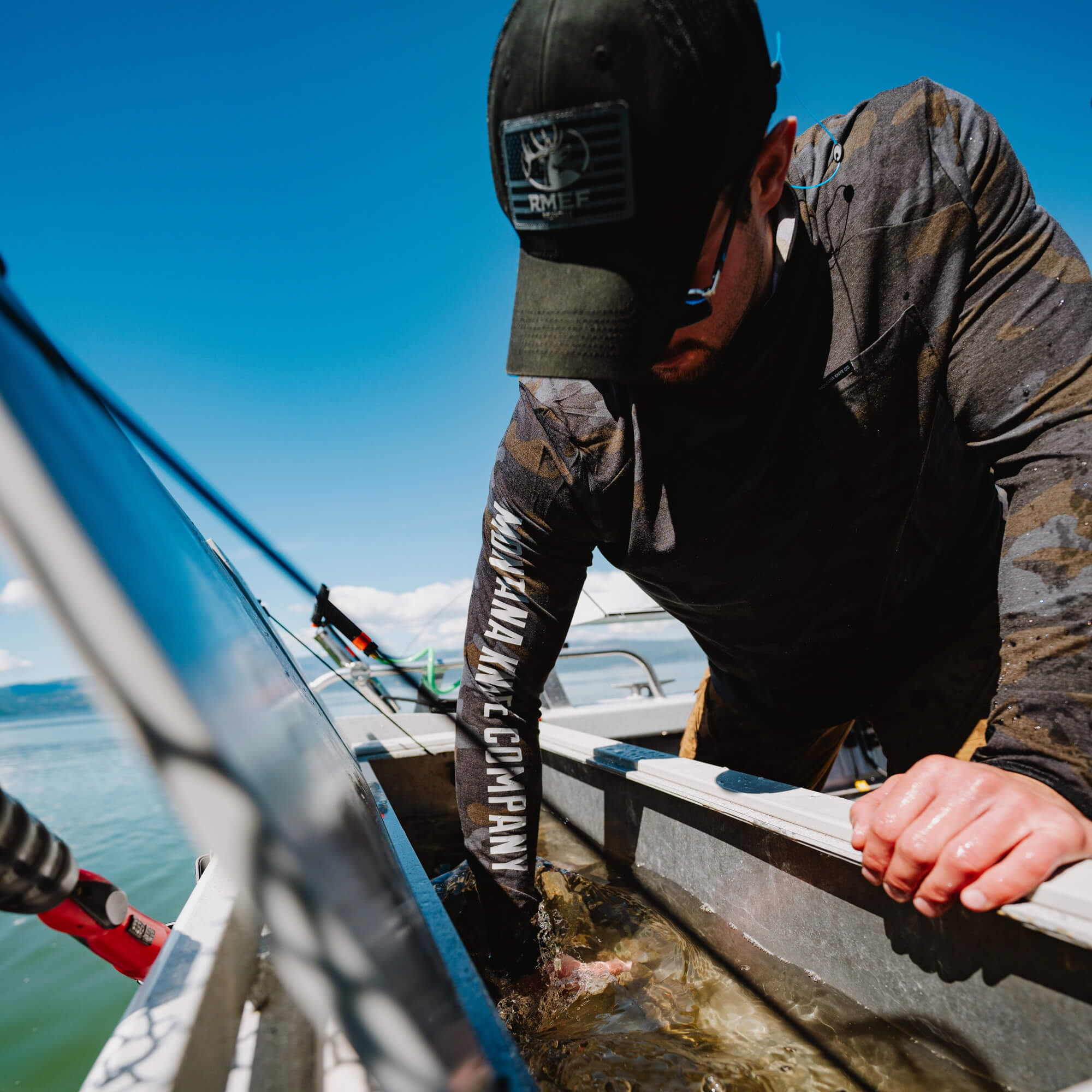 SUN RIVER BAMBOO HOODIE - DARK MKC CAMO