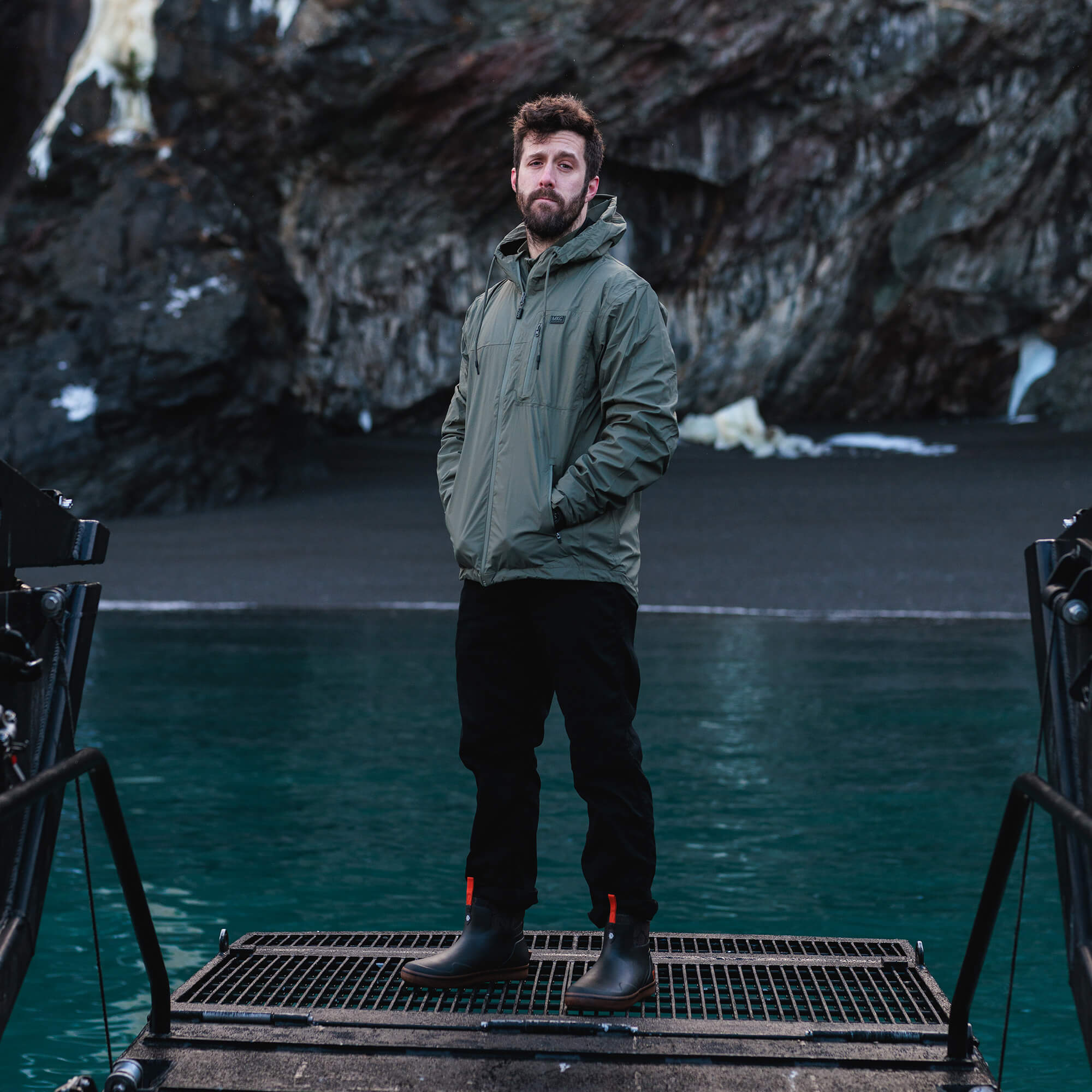 MT. REYNOLDS RAIN JACKET - OLIVE