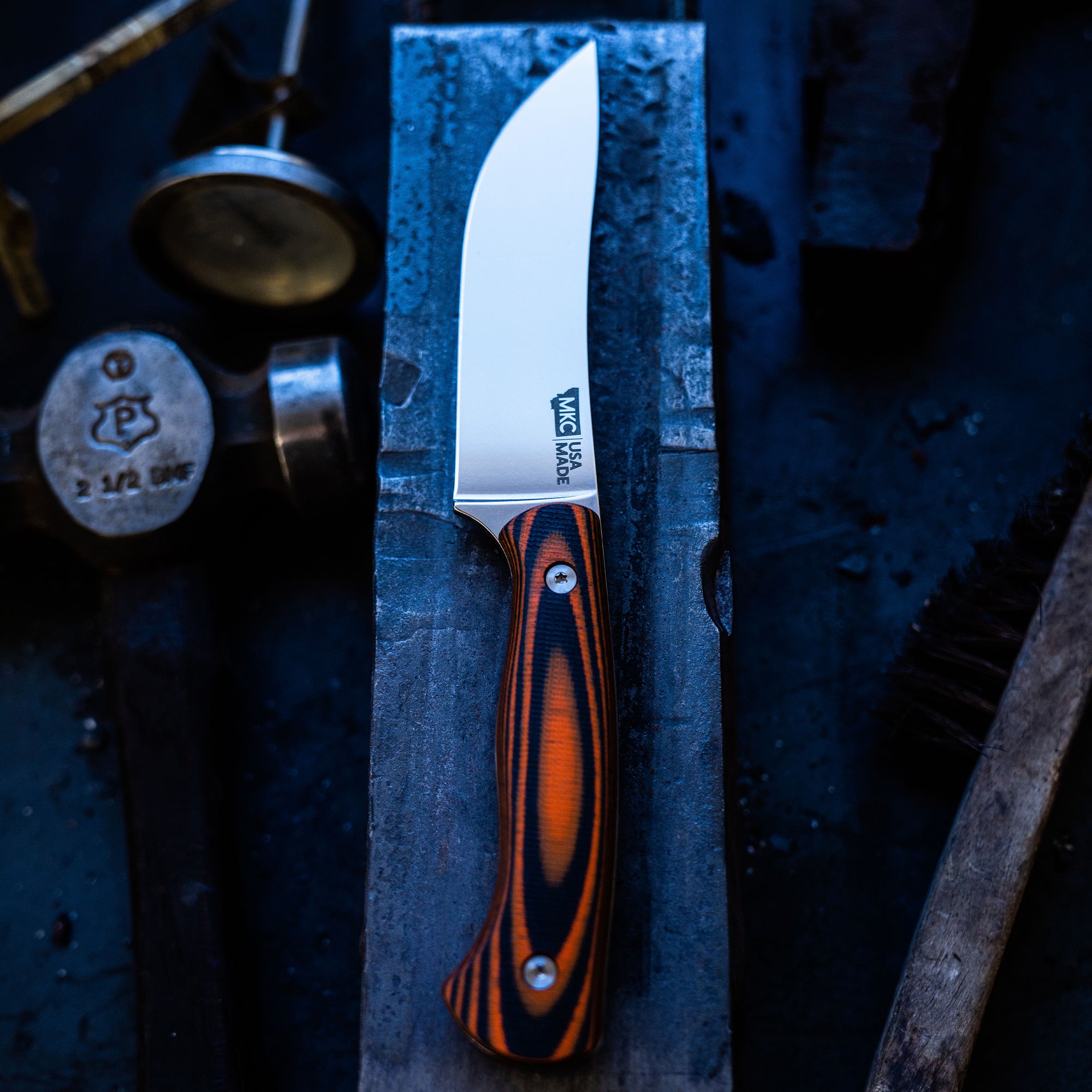 MAGNACUT STONEWALL SKINNER - ORANGE & BLACK