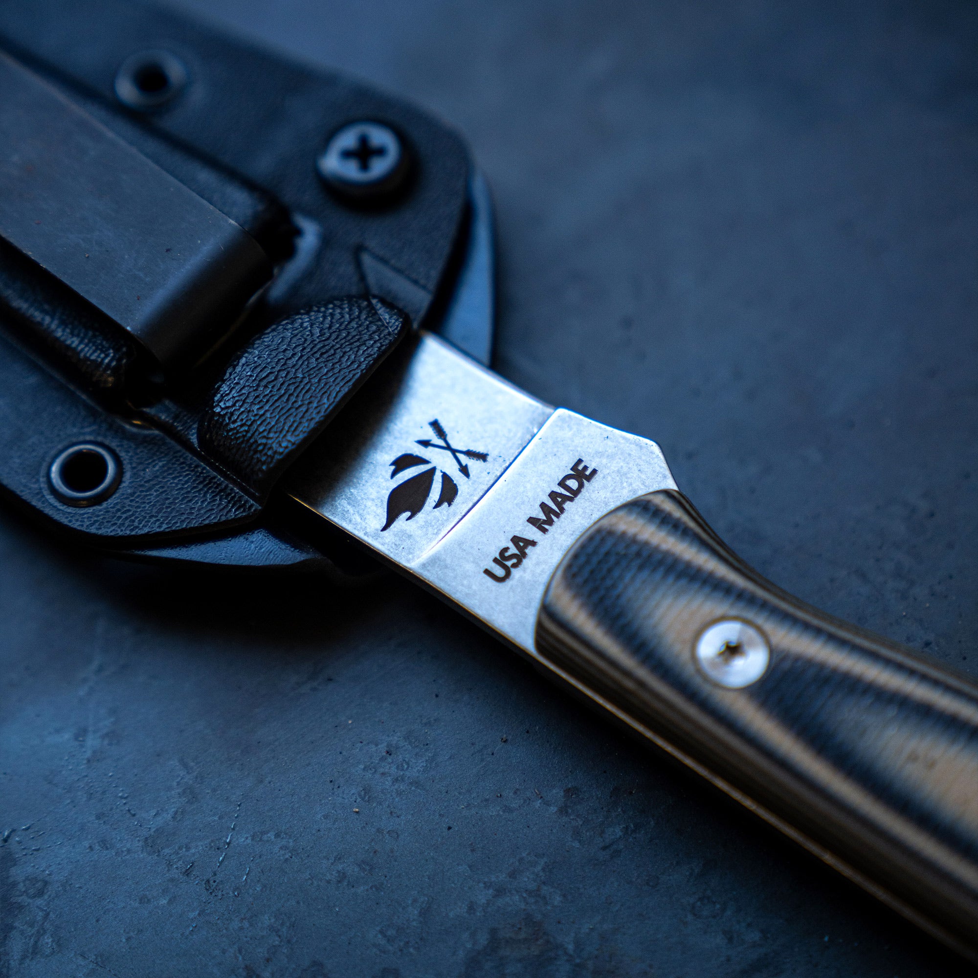 FIELDCRAFT SURVIVAL KNIFE - TAN & BLACK