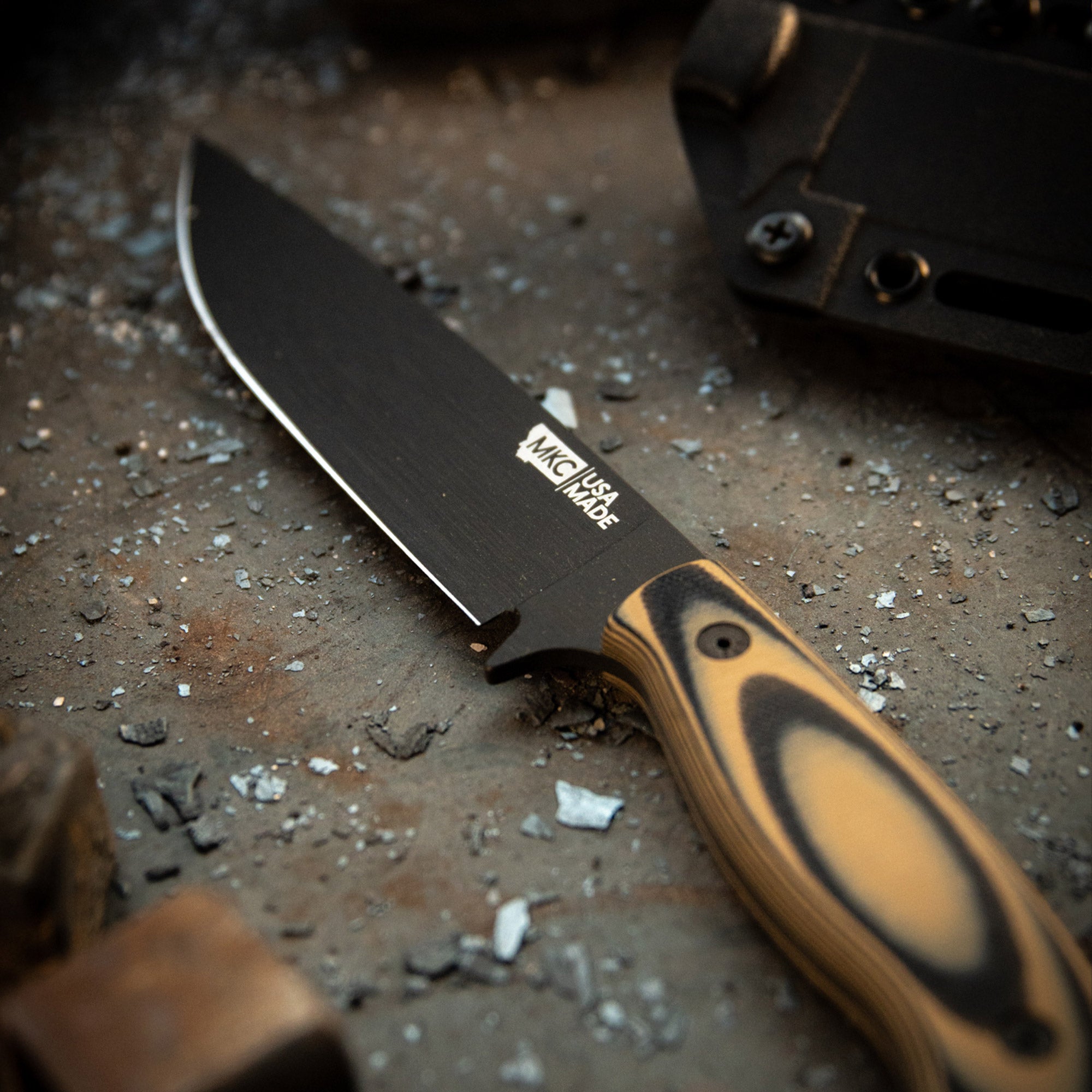 SUPER CUB - DROP POINT HUNTER - TAN & BLACK