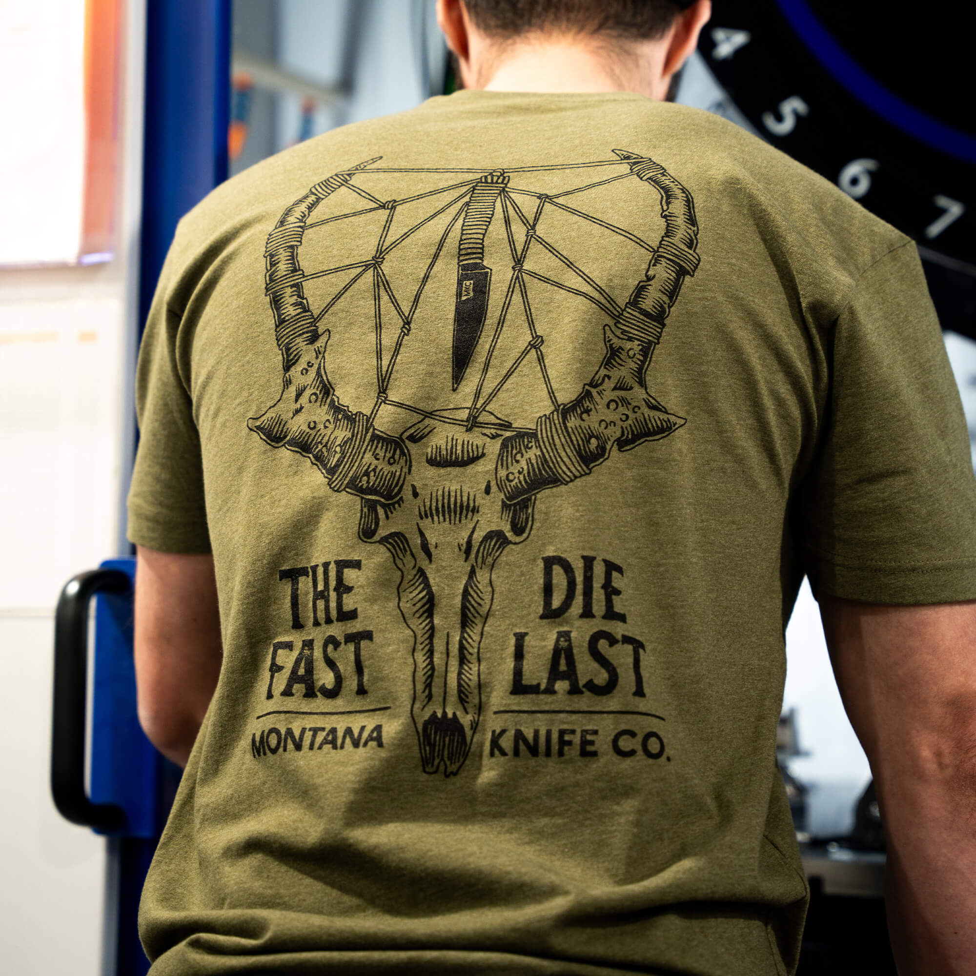 SPEEDGOAT SKULL TEE - OLIVE