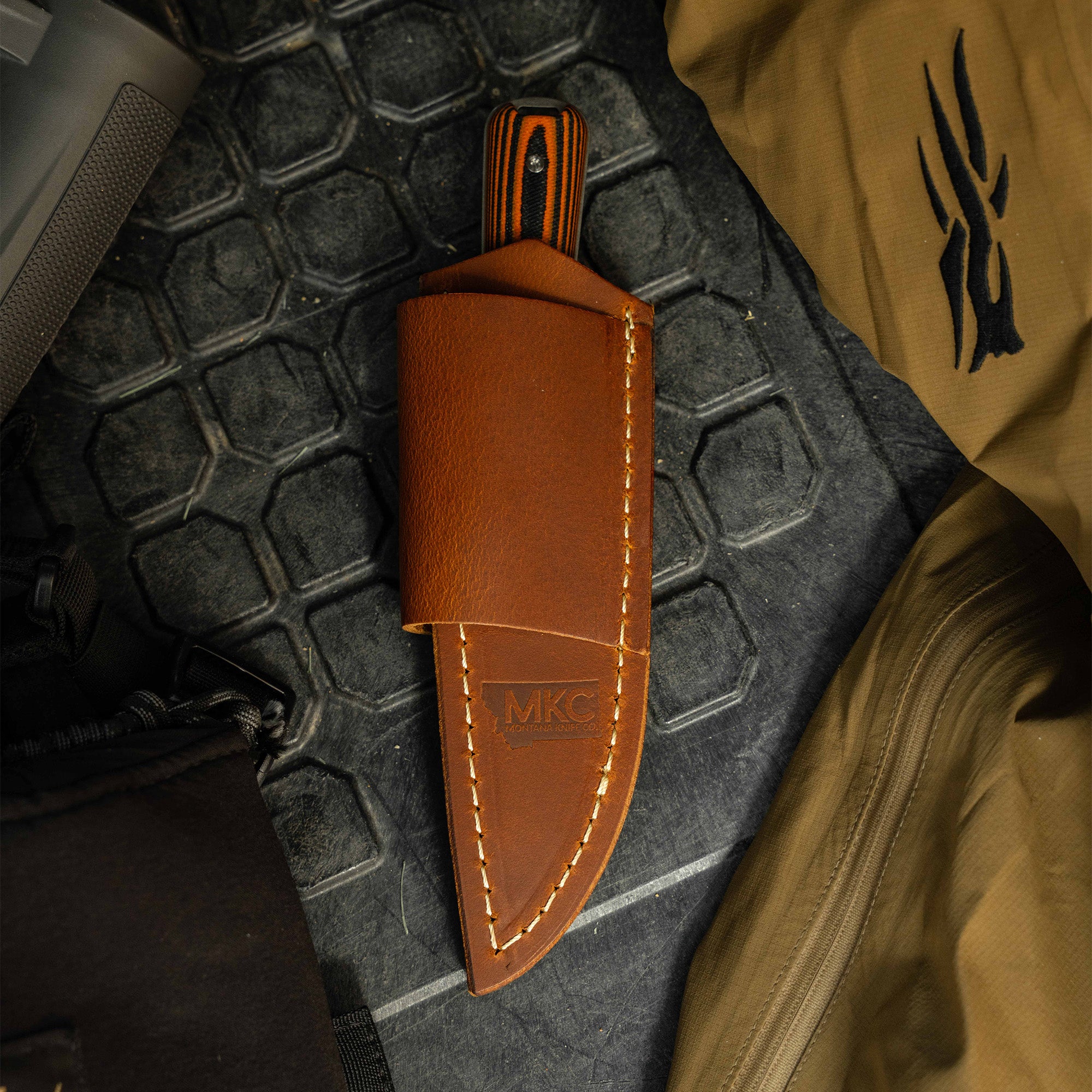 FLATTAIL LEATHER SHEATH - HORIZONTAL CARRY