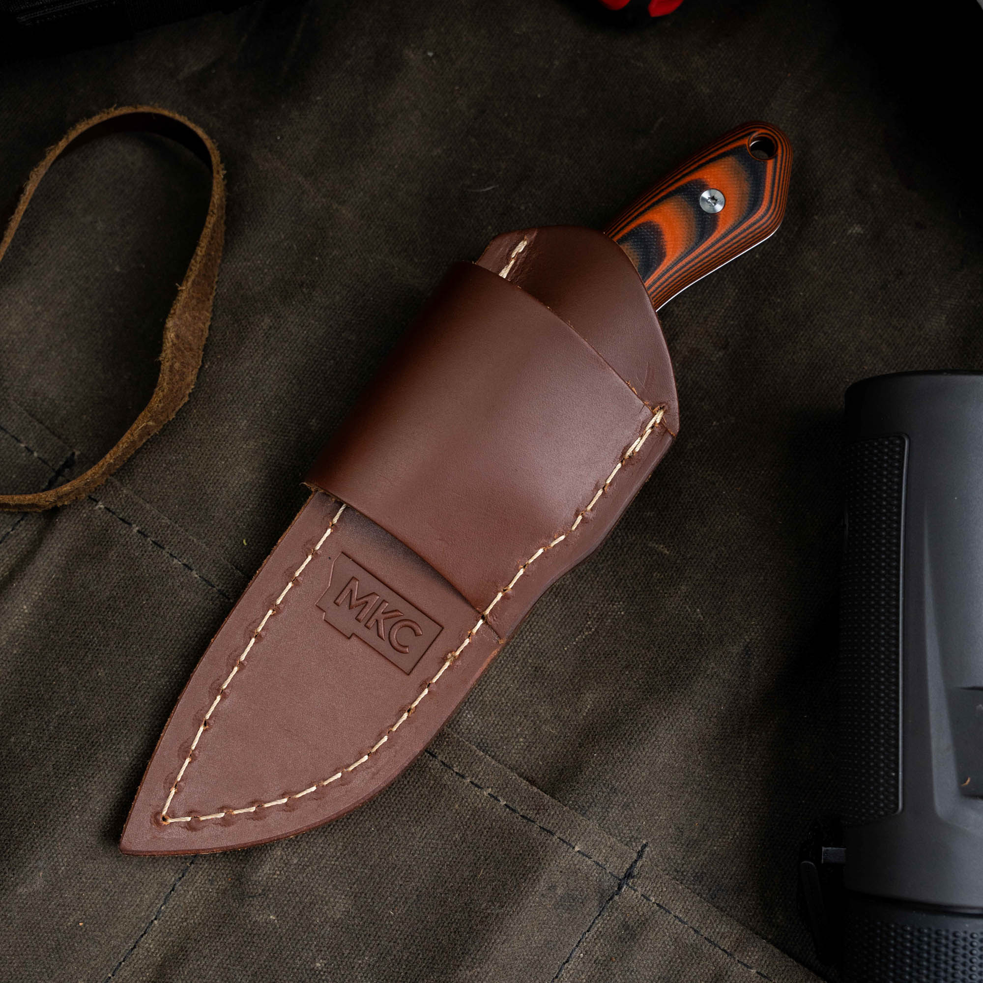 MULE DEER LEATHER SHEATH - HORIZONTAL BELT CARRY