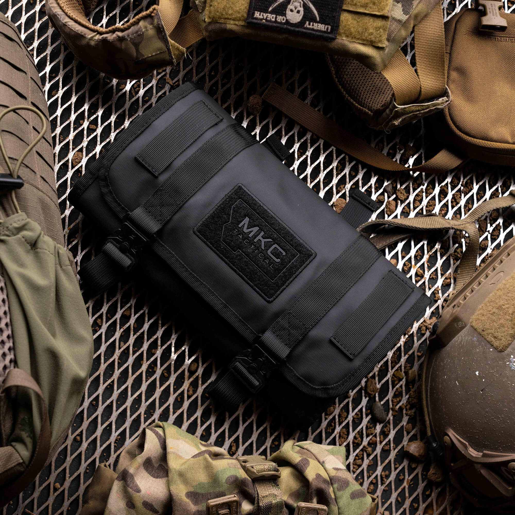 TACTICAL KNIFE ROLL - BLACK