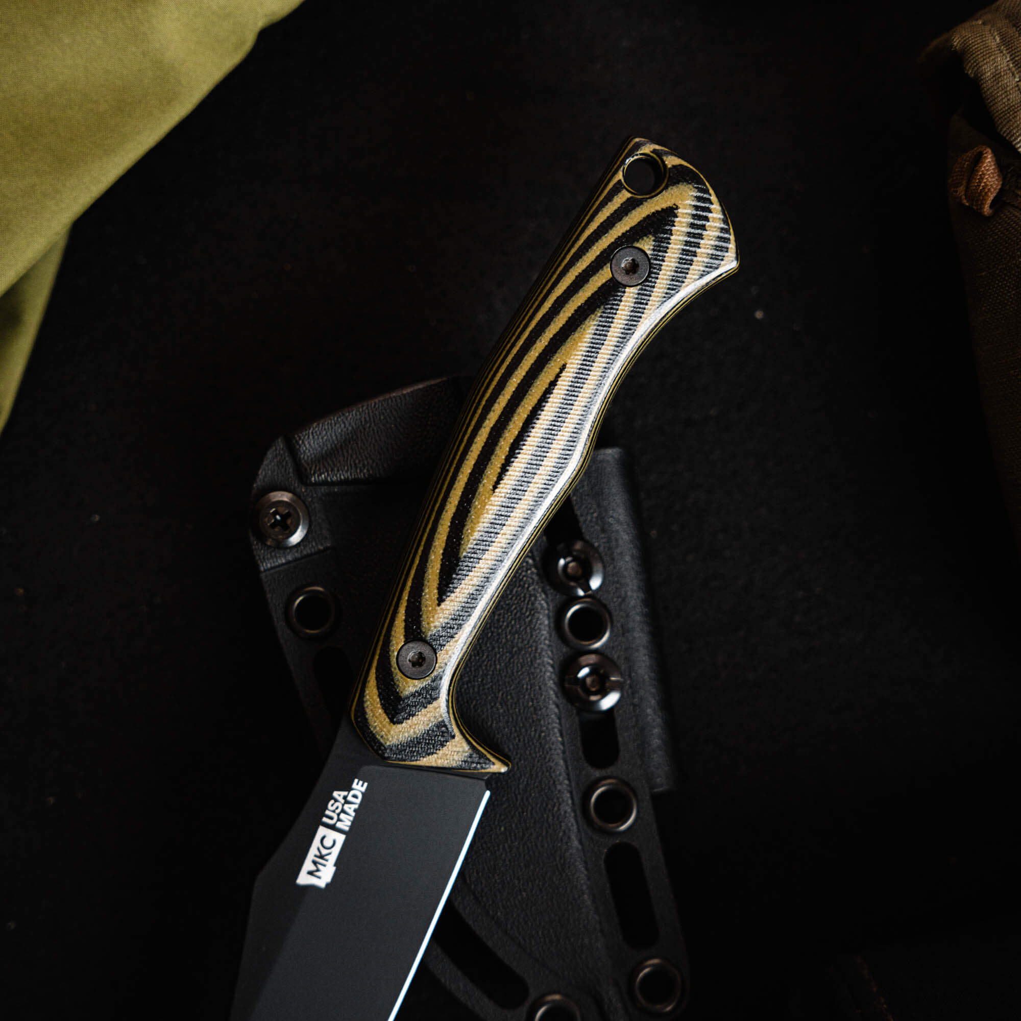 Triumph Pro - Green & Black | Montana Knife Company