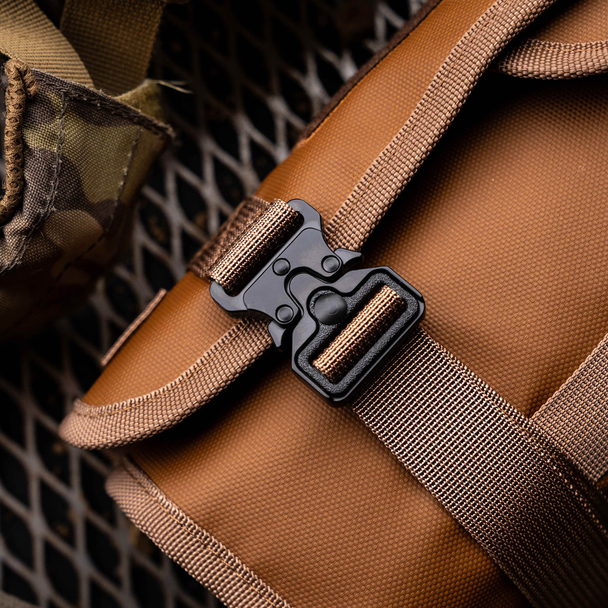 TACTICAL KNIFE ROLL - COYOTE