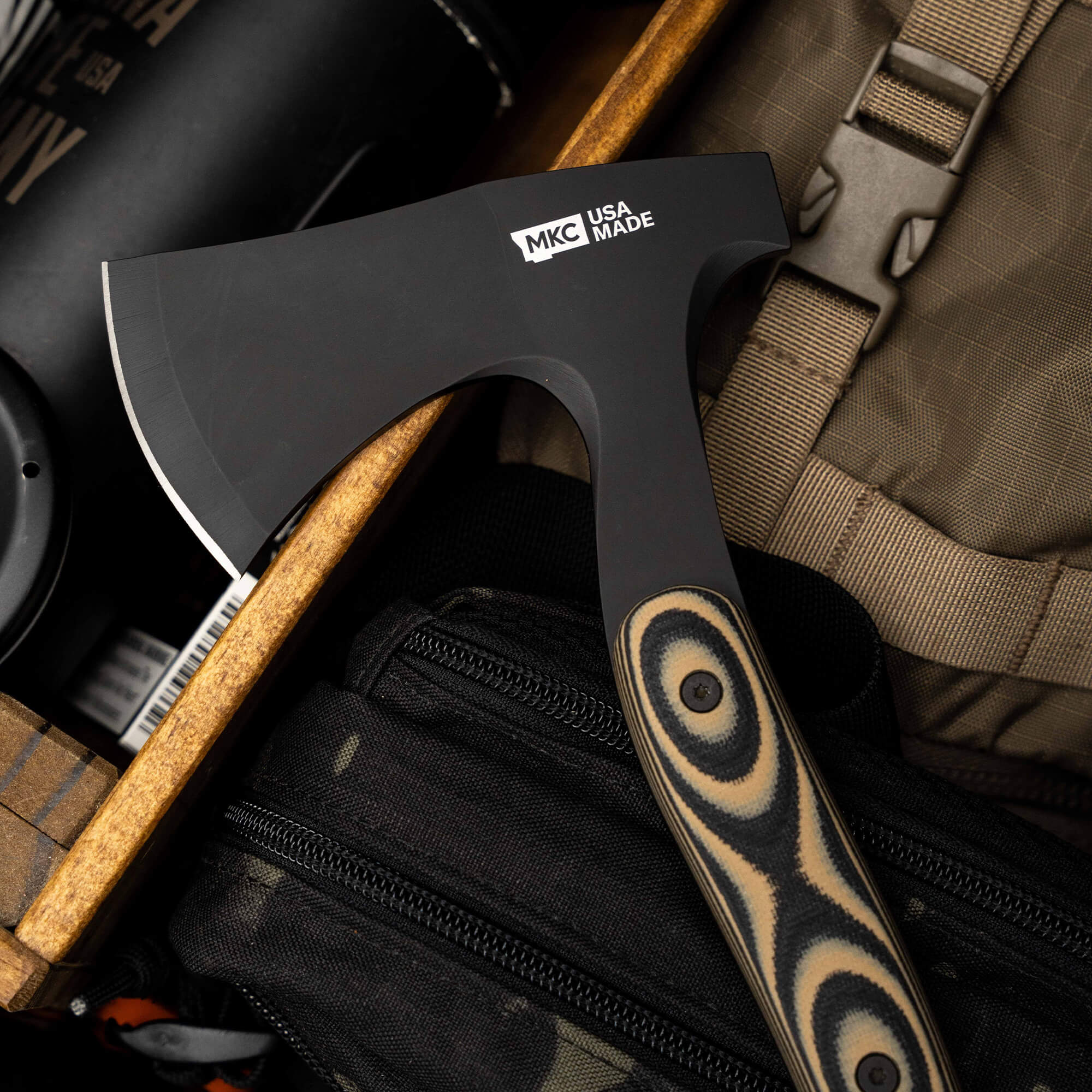 HELLGATE HATCHET - TAN & BLACK