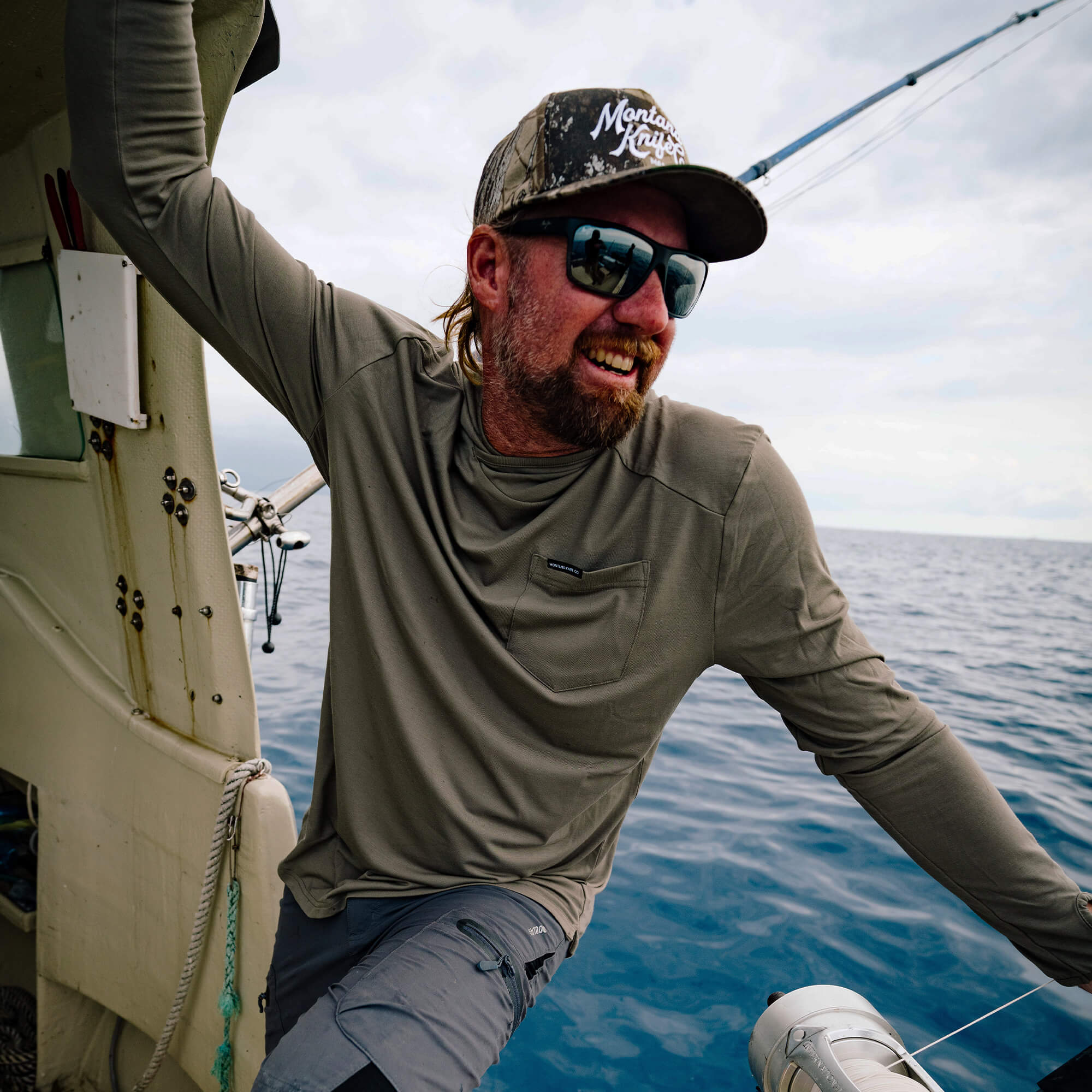 RIMROCK LIGHTWEIGHT HOODIE - OLIVE