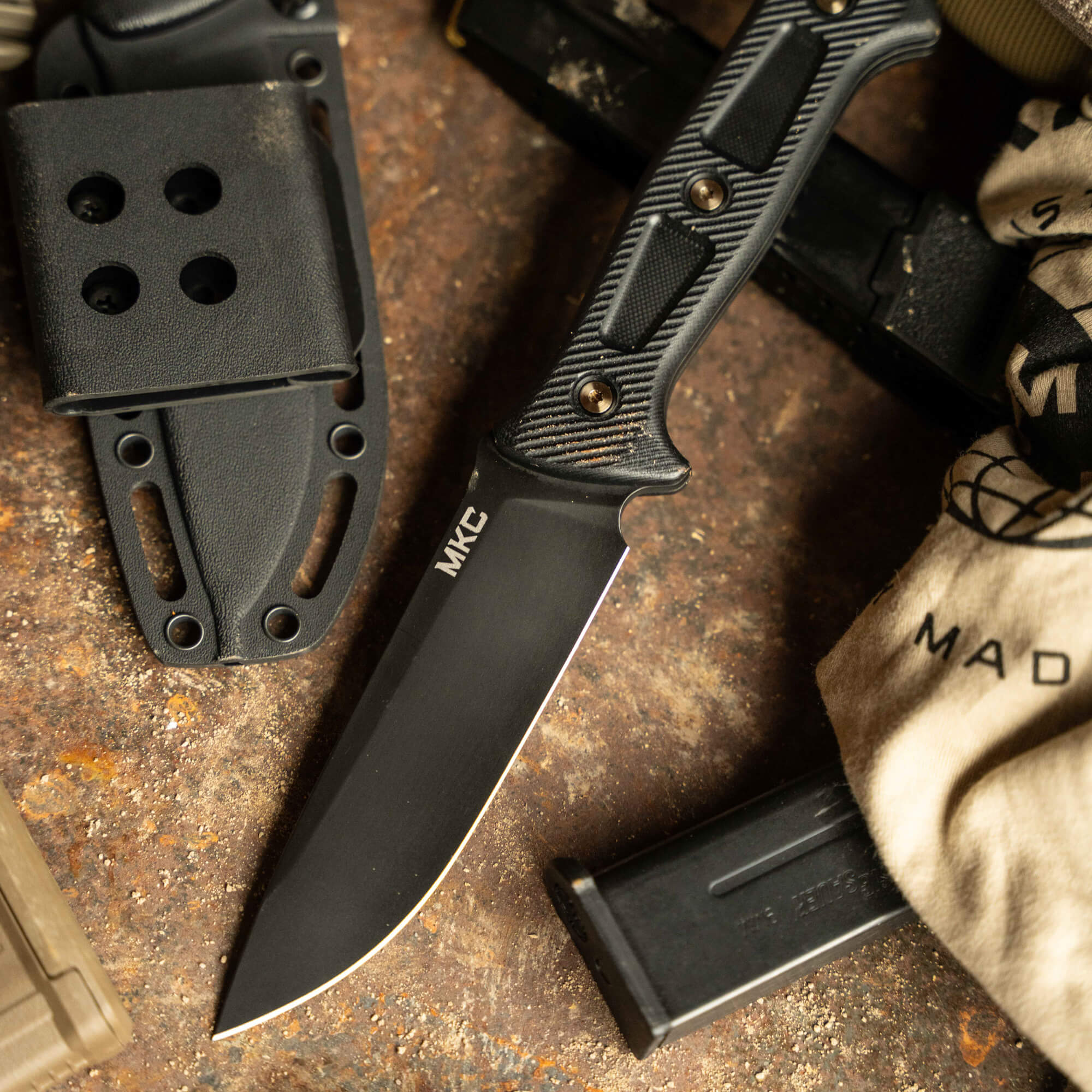 SERE25 - BLK/BLK