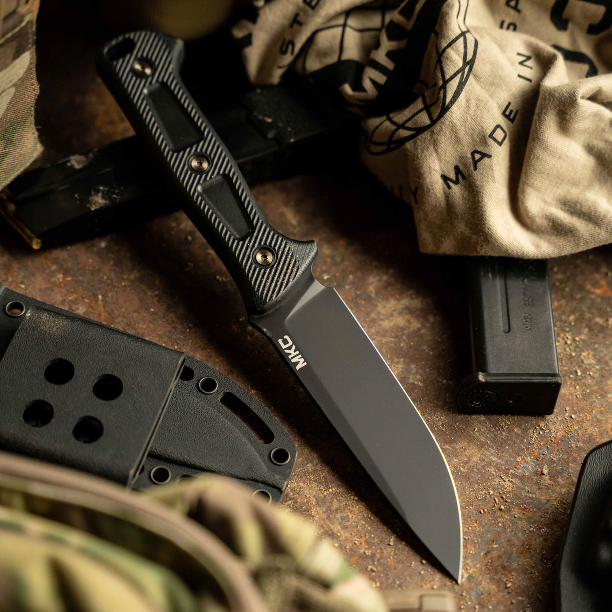 SERE25 - BLK/BLK