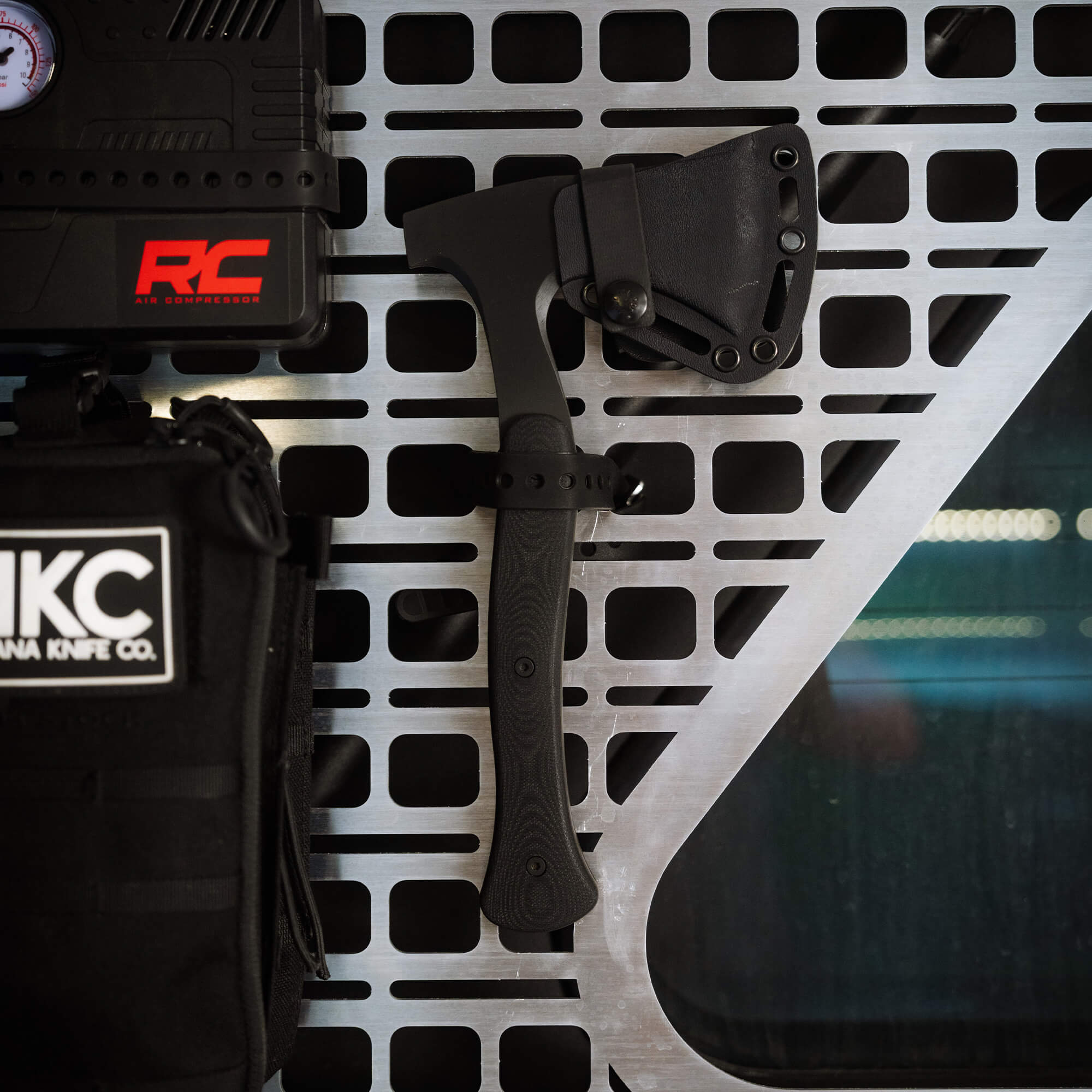 HELLGATE HATCHET - BLACK