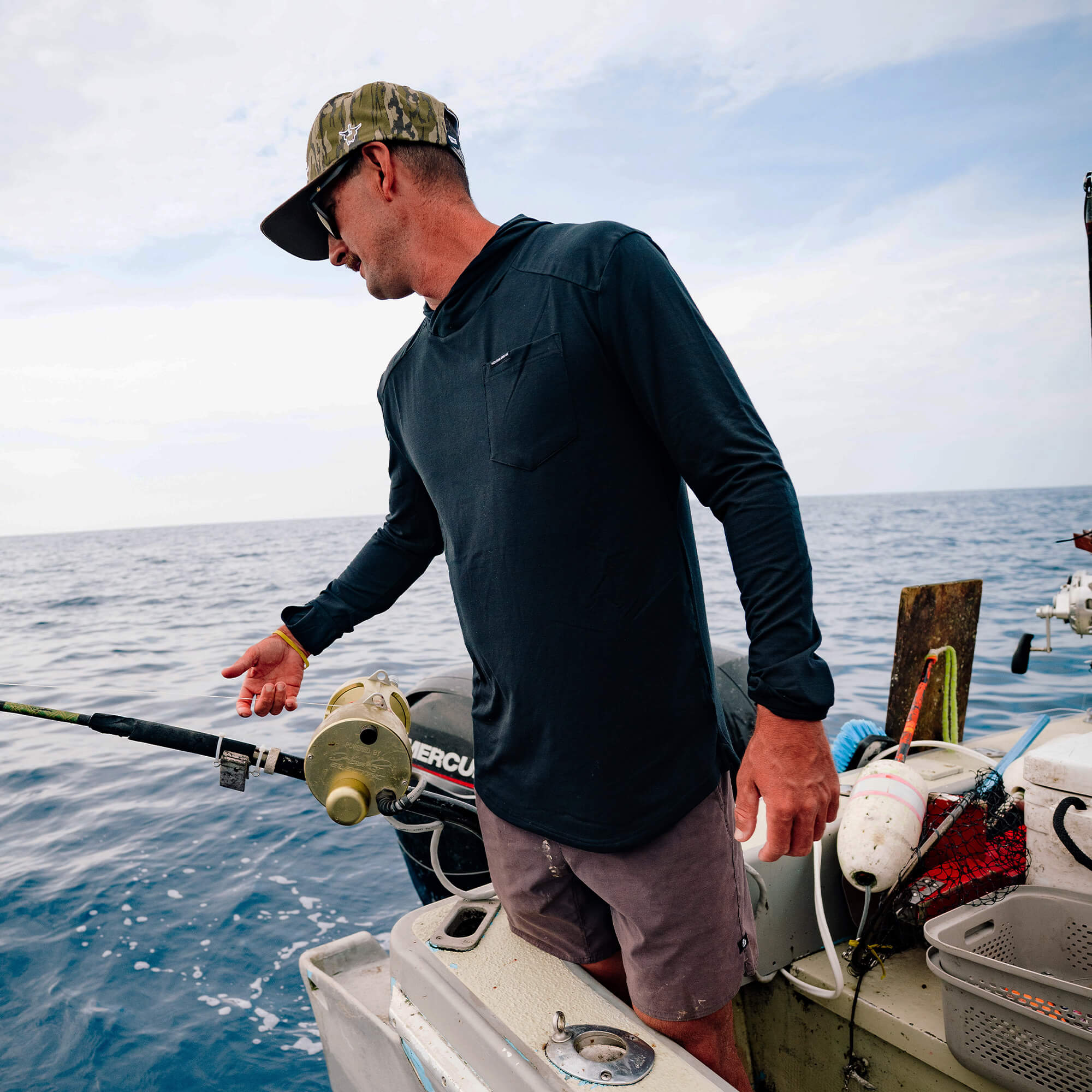 RIMROCK LIGHTWEIGHT HOODIE - BLACK