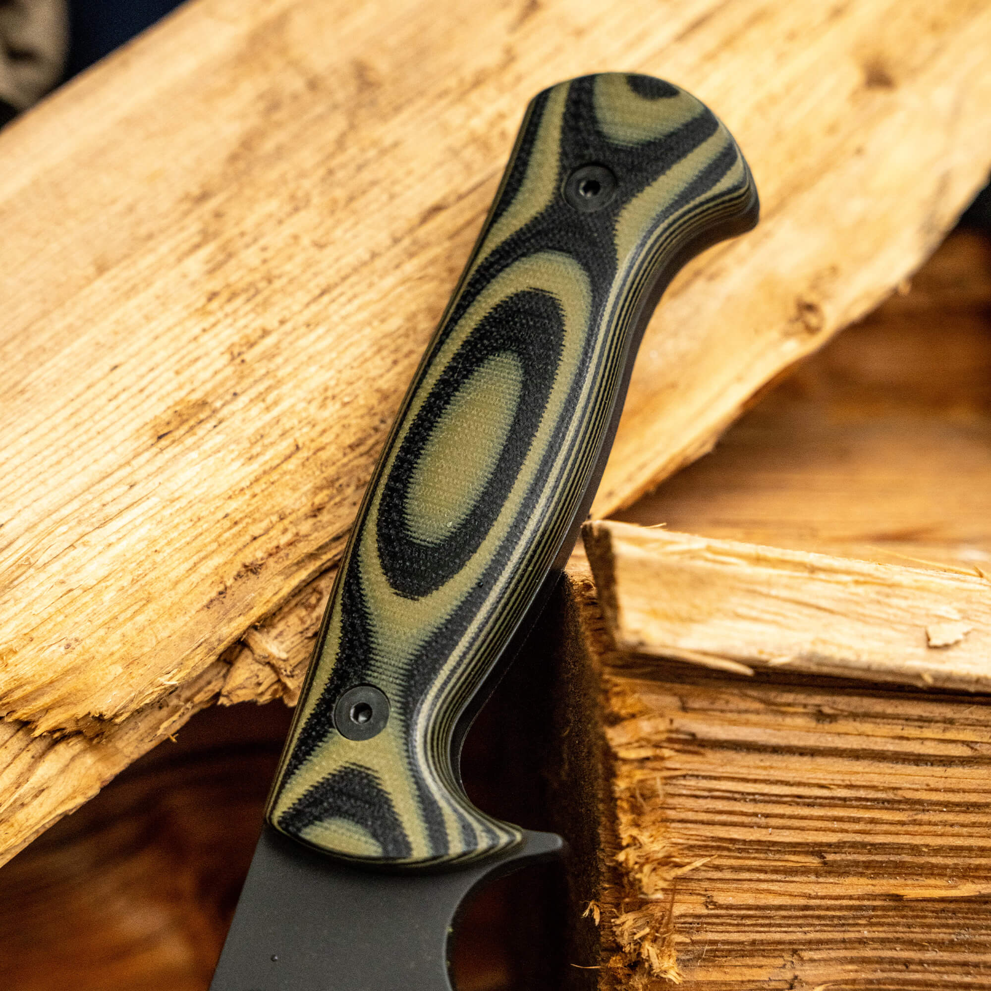 THE MARSHALL BUSHCRAFT KNIFE - GREEN & BLACK