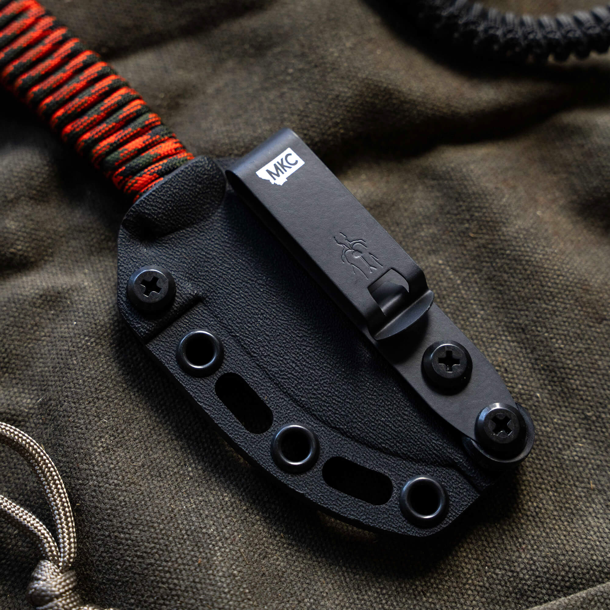 MINI STONED GOAT - ORANGE & BLACK