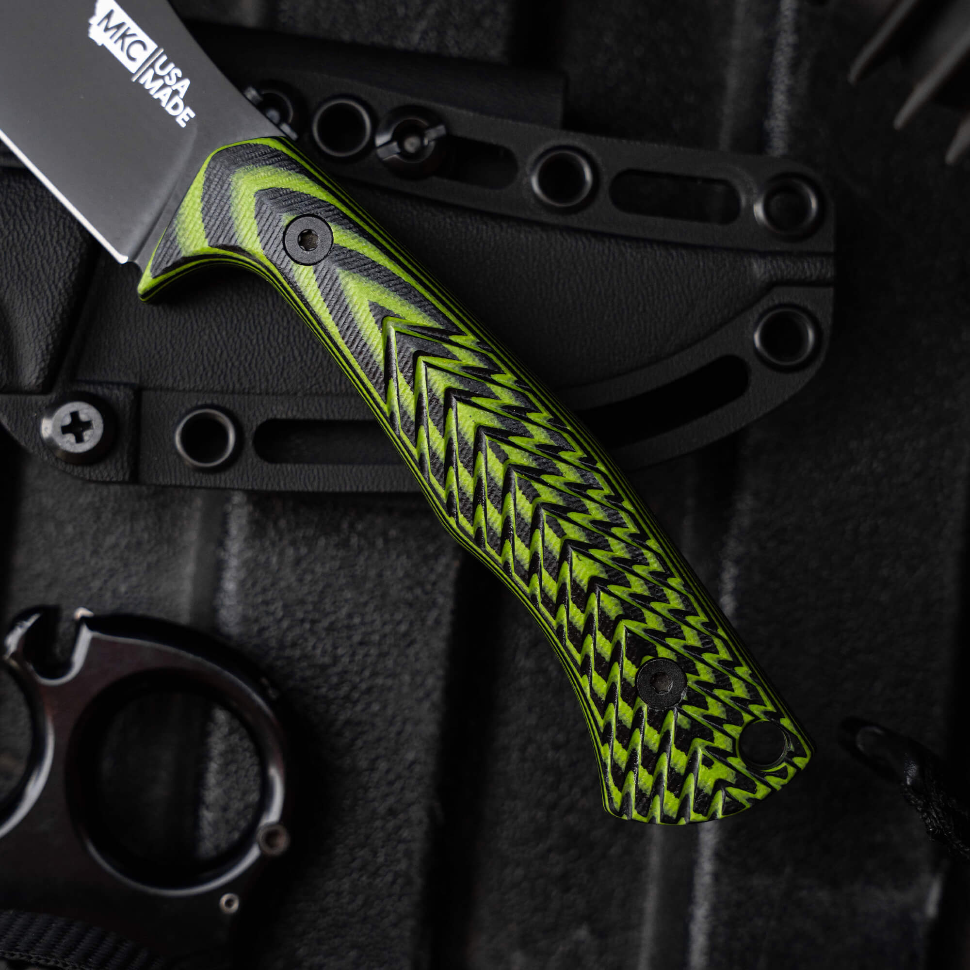 TRIUMPH PRO - NOCK ON NEON GREEN & BLACK