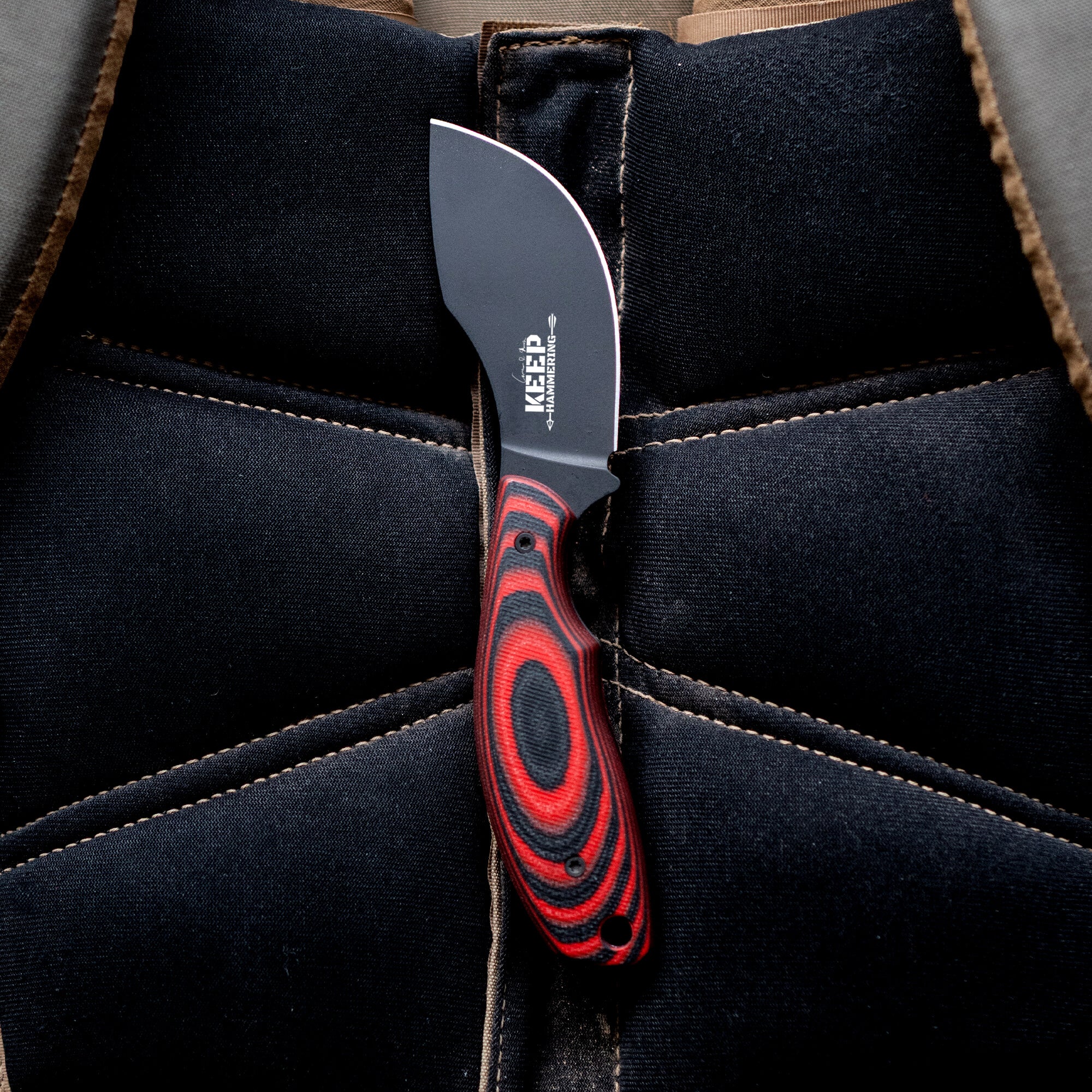 PACKOUT SKINNER PVD - KEEP HAMMERING EDITION - RED & BLACK