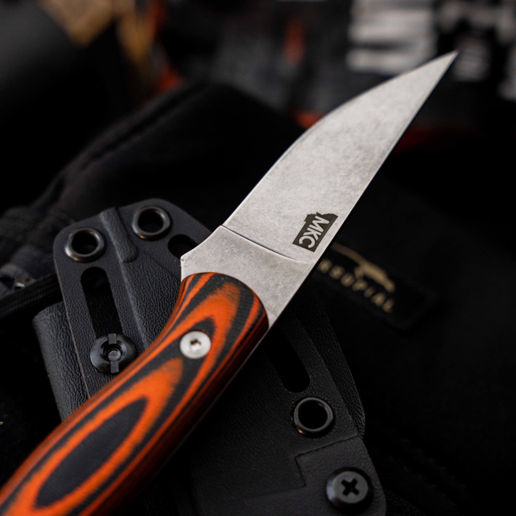 MAGNACUT BLACKFOOT 2.0 - ORANGE & BLACK