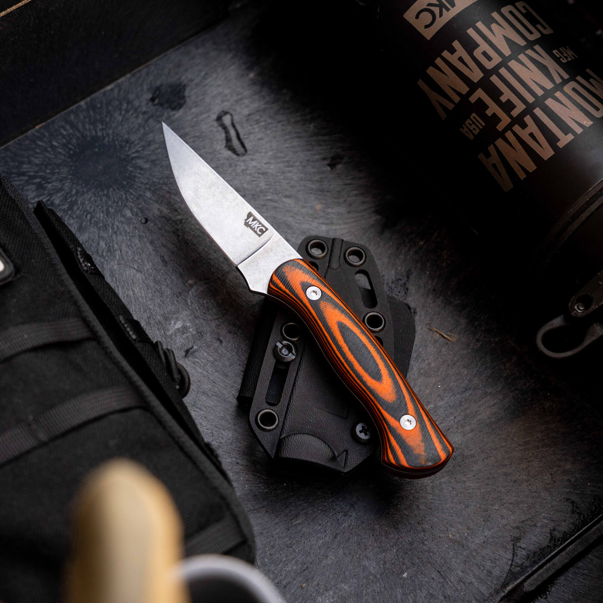 MAGNACUT BLACKFOOT 2.0 - ORANGE & BLACK