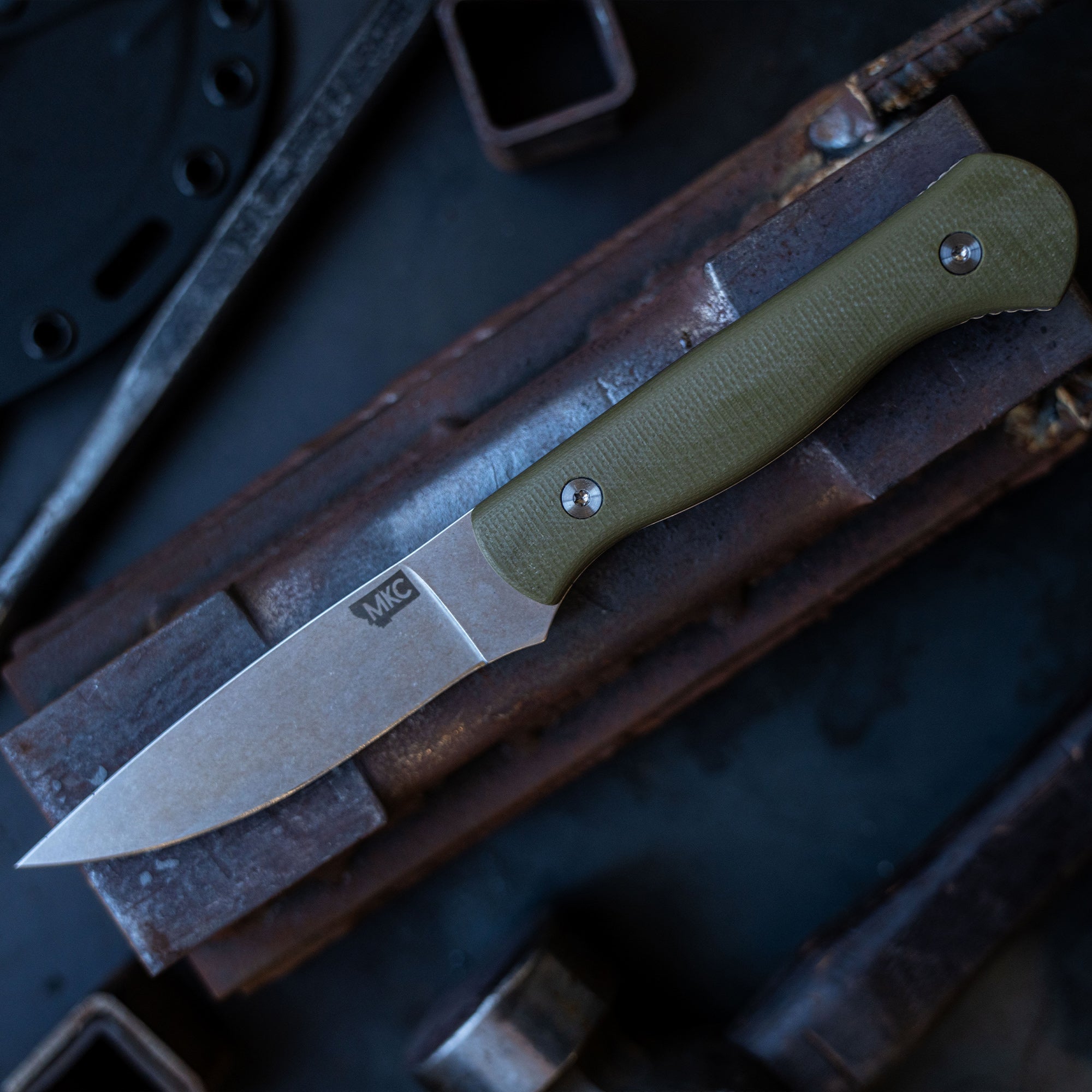 THE FIELDCRAFT SURVIVAL KNIFE OLIVE Montana Knife Company