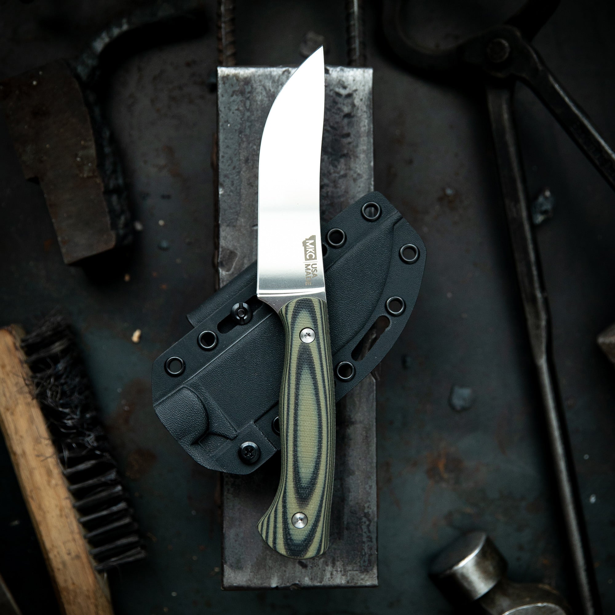 MAGNACUT STONEWALL SKINNER - GREEN & BLACK