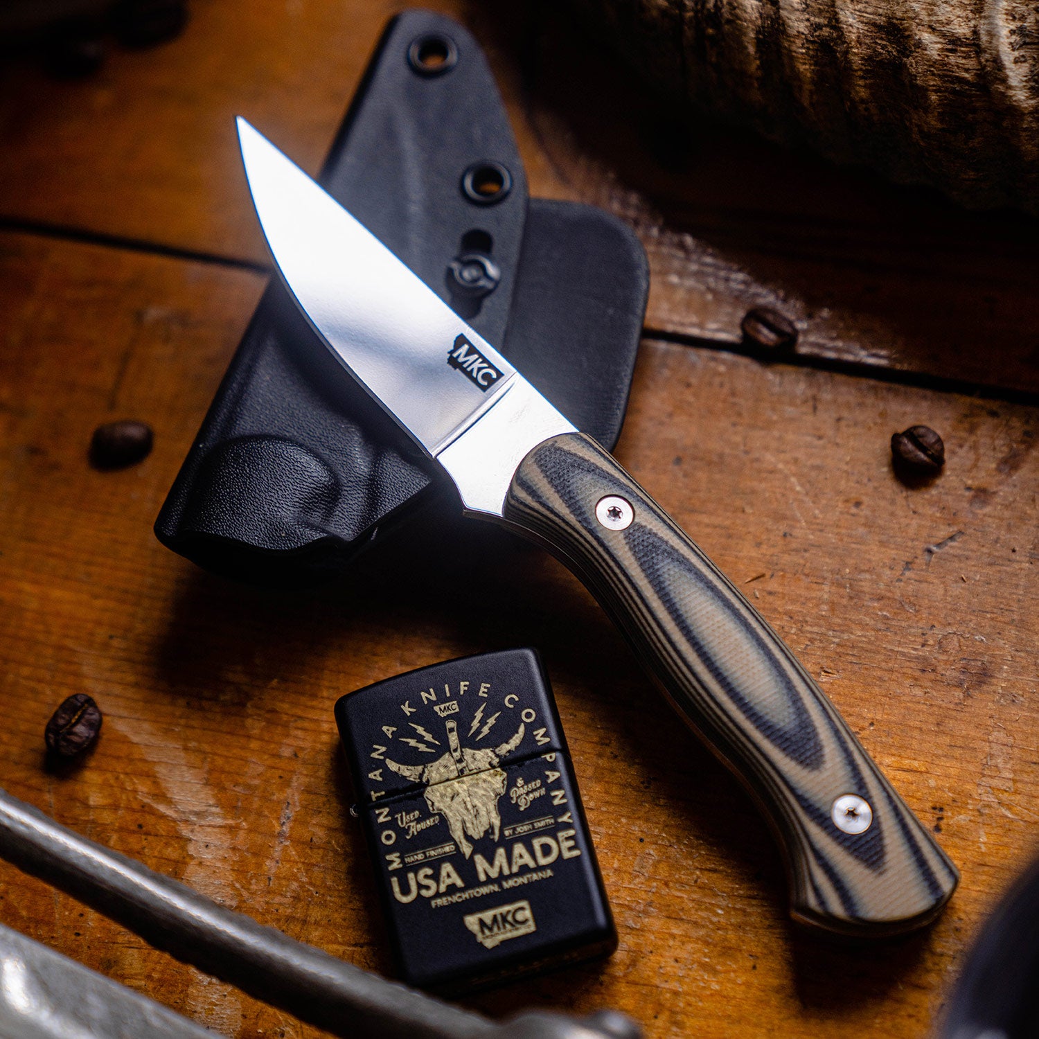 THE MAGNACUT BLACKFOOT 2.0 FIXED BLADE - TAN & BLACK